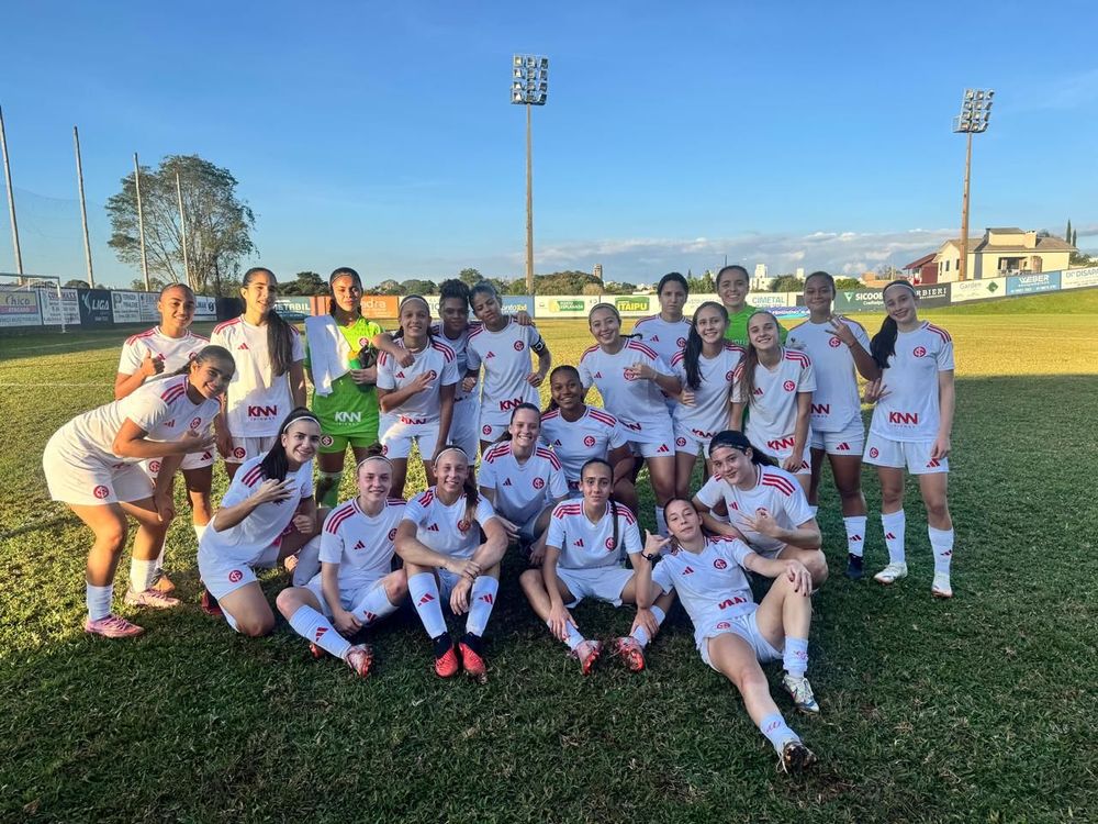 Gurias têm sábado de vitórias no Brasileiro Sub-17 e no Gauchão Sub-15